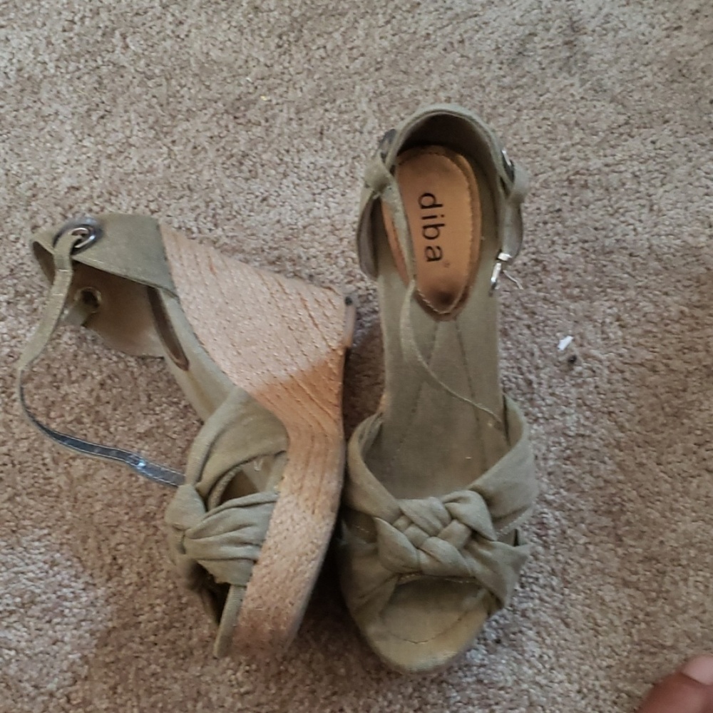 Wedges - Picture 2 of 2